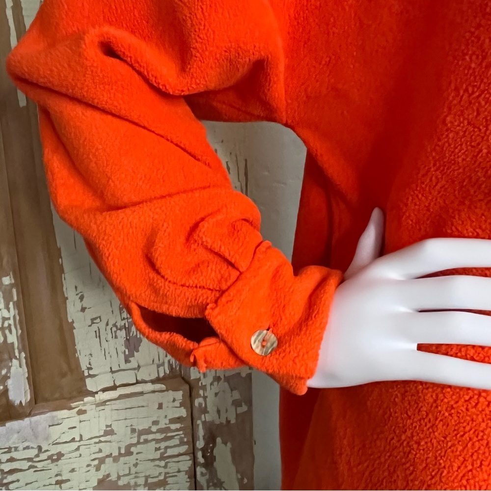 Women’s Shacket Size XL Moda International Red/Orange Fleece Sharktooth Buttons - Picture 7 of 15